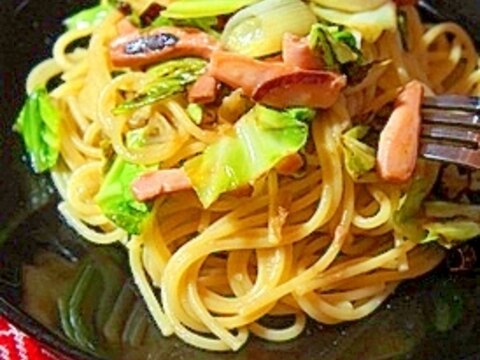 絶品和パスタ、キャベツと塩辛のスパゲッティーニ